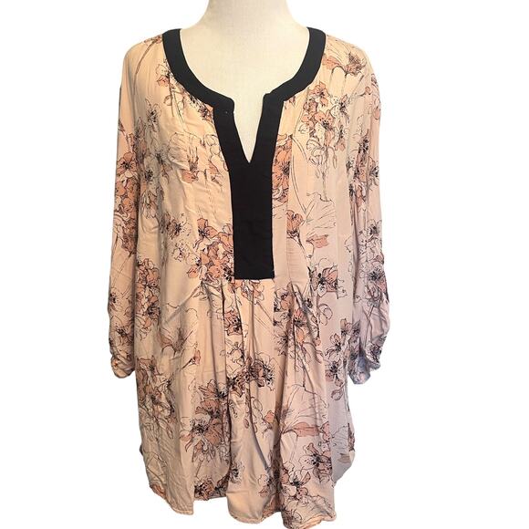 DR2 Floral Top Womens Size 2X Blush Peach & Black Relaxed Pullover Blouse - Picture 2 of 10